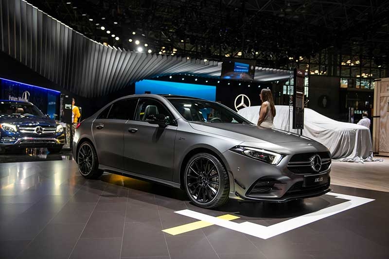 Назван рублевый ценник «заряженного» хэтчбека Mercedes-AMG A35