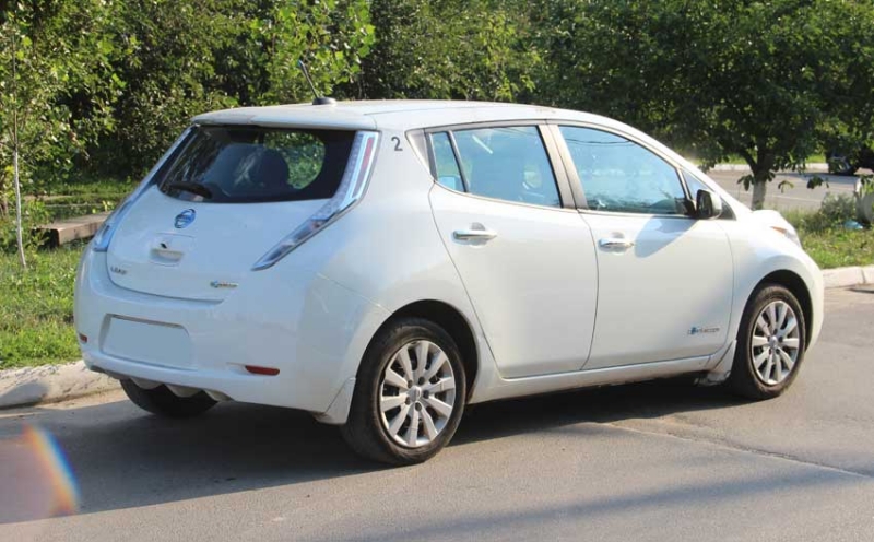 Nissan Leaf первого поколения - полный обзор, стоит покупать на вторичном рынке, отзывы