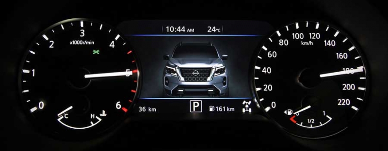Nissan представил обновленную модель пикапа Navara
