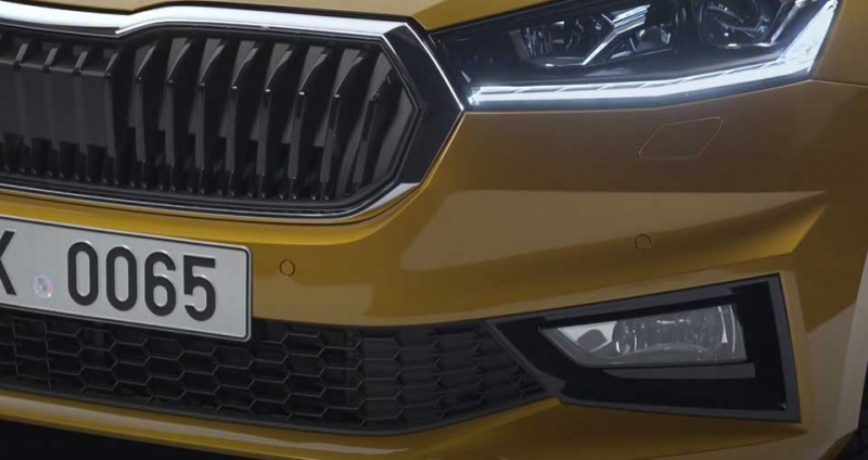 Новая Skoda Fabia 2021/2022 в России: теперь больше и просторнее. Что изменилось?