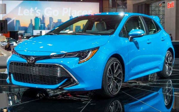 Новая Toyota Corolla XII появится в России со старым двигателем