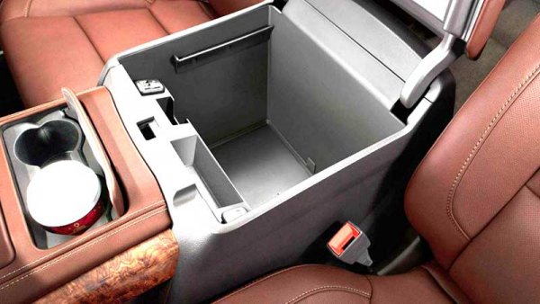 Новый Chevrolet Tahoe 2018: мощность и комфорт в одном автомобиле