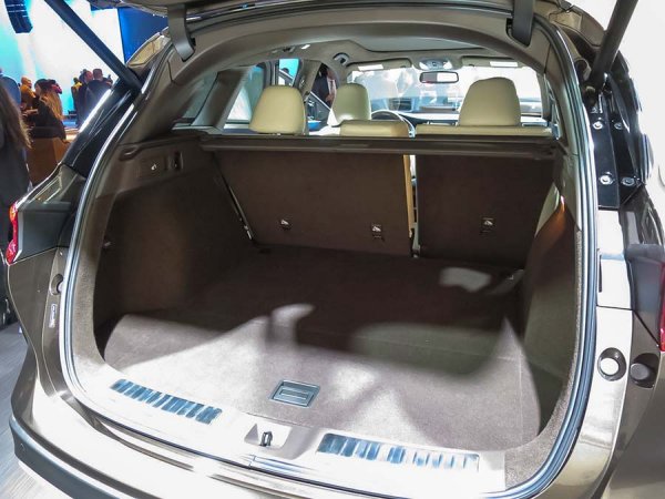 Новый Infiniti QX50 2019 года - революционный автомобиль с необычным двигателем