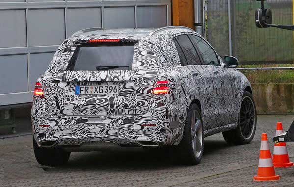 Новый кроссовер Mercedes AMG GLC 63 поступит в продажу в 2017 году