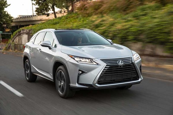 Новый Lexus RX200t с ярким дизайном