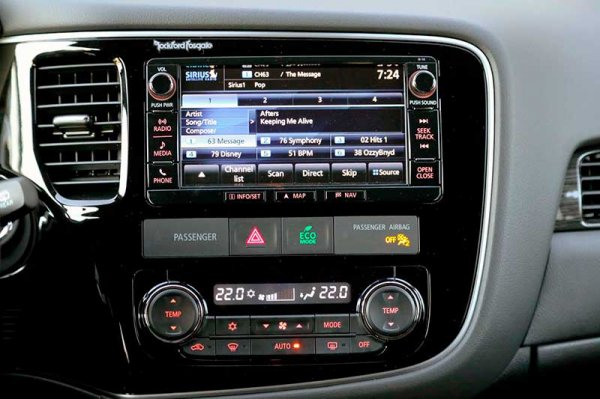 Новый Mitsubishi Outlander 2016