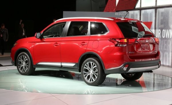 Новый Mitsubishi Outlander 2016