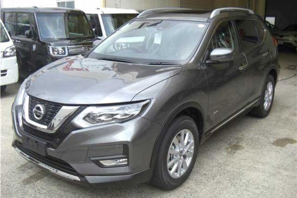 Новый Nissan X Trail 2018 - компактный кроссовер с большой вместимостью