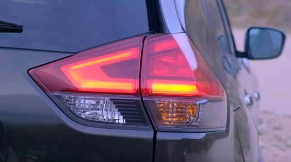 Новый Nissan X-Trail 2019, тише, мягче, дороже