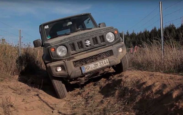 Suzuki Jimny четвертого поколения 2019 года - крупнотоннажный мини-внедорожник