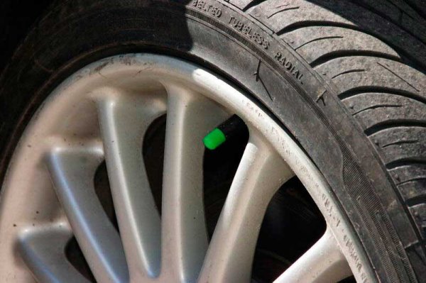 Нужно ли накачивать шины азотом