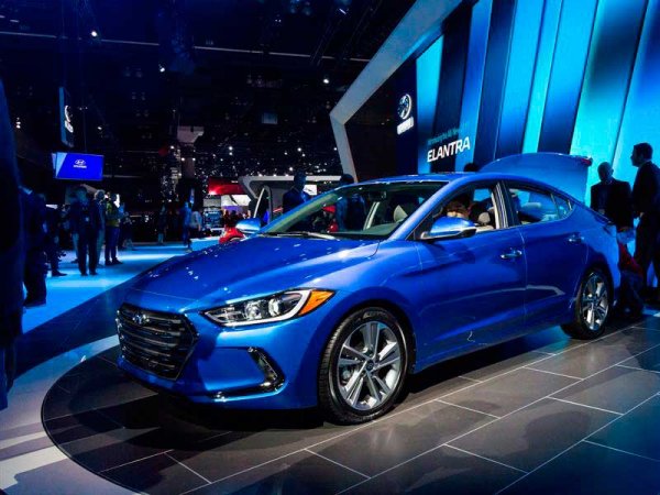 Обновленную Hyundai Elantra представили в Москве