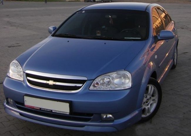 Обзор седана Chevrolet Lacetti