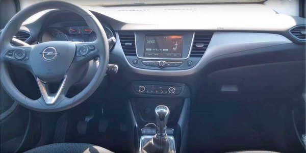 Обзор кроссовера Opel Crossland X ожидаемого в России