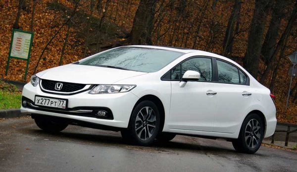 Обзор седана Honda Civic 9-го поколения (переработанная версия)