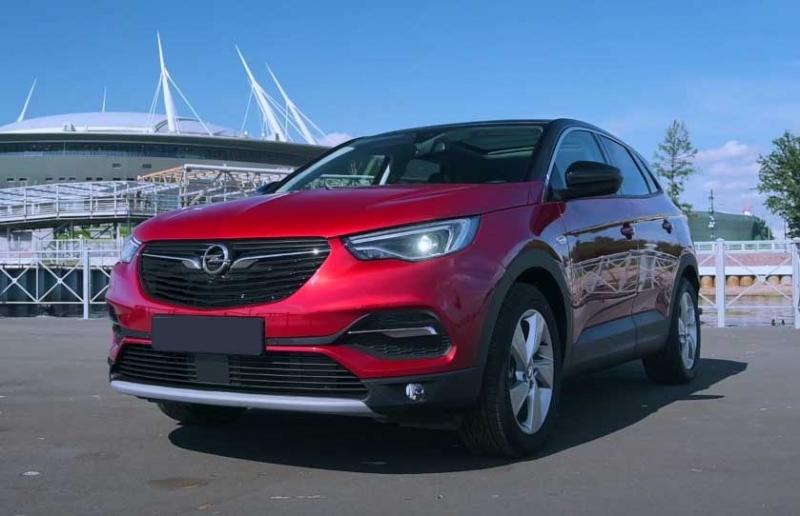 Opel Grandland X 2020/2021 в России, капремонт, комплектация и цены