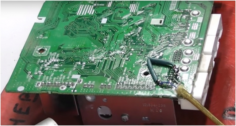 Подключение AUX и USB на основном блоке Toyota Camry 40