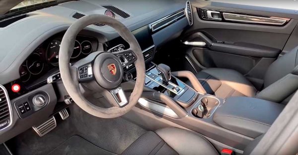 Porsche Cayenne 2019 - самый продвинутый из Cayenne