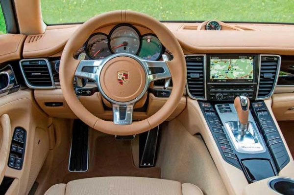 Porsche оснастит Panamera и Cayenne новыми турбодвигателями