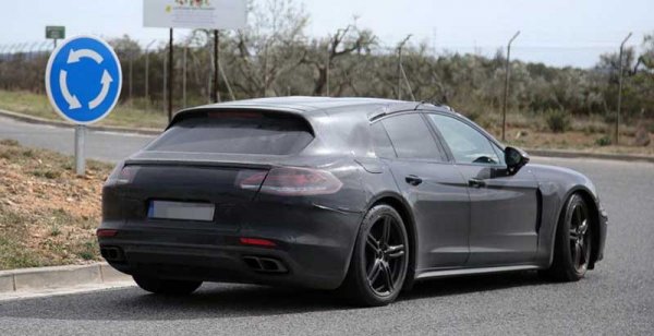 Porsche покажет свой новый универсал Panamera в следующем году