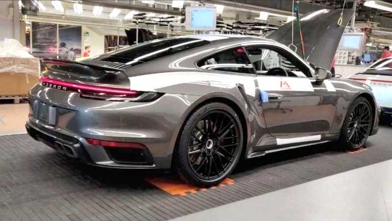 Porsche представляет новый 911 Turbo S 2020 года