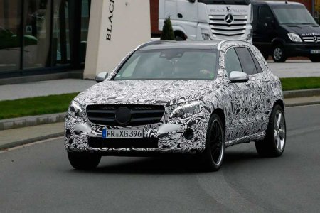 Прототип Mercedes-Benz GLC «засветился» перед линзами фотографических фонарей