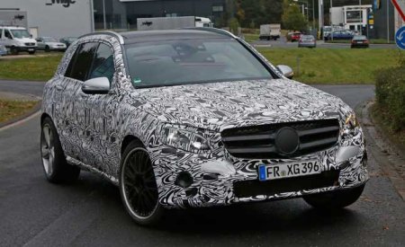 Прототип Mercedes-Benz GLC «засветился» перед линзами фотографических фонарей