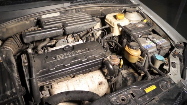 Радиатор охлаждения для Chevrolet Lacetti