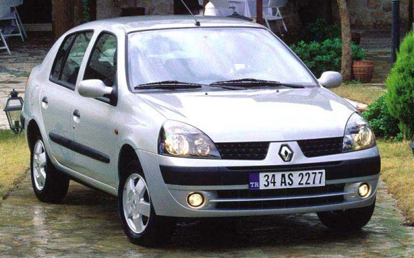 Символ Renault: французский Запорожец или большая машина?!