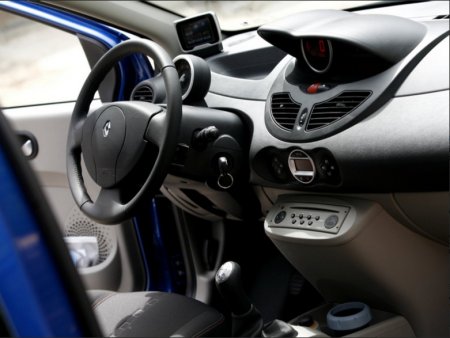 Renault Twingo, обзор автомобиля, фото, видео