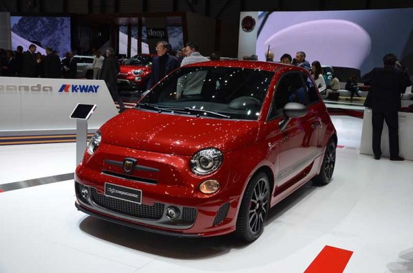 Рестайлинг Fiat 500 Abarth стал мощнее