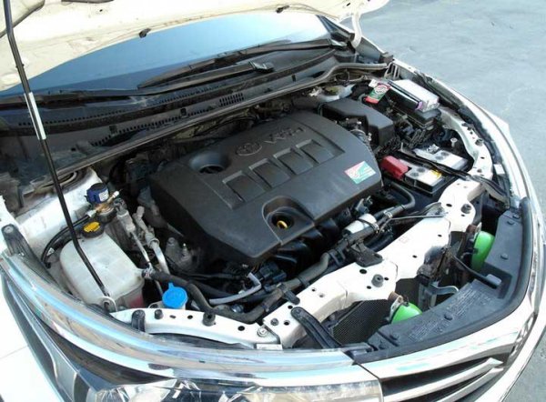 Рестайлинг седана Toyota Corolla E170: новая машина на российском рынке