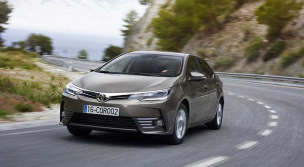 Рестайлинг седана Toyota Corolla E170: новая машина на российском рынке