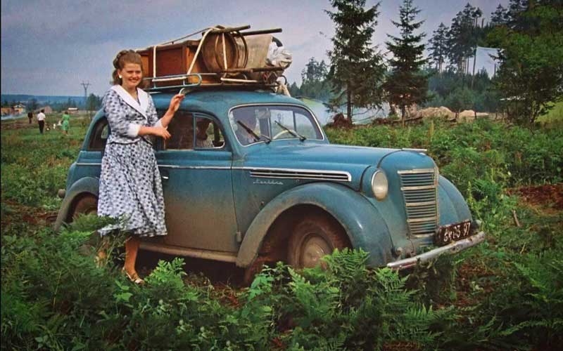 Ретро-автомобиль из «Операции» и еще 4 машины, ставшие украшением любимых советских фильмов