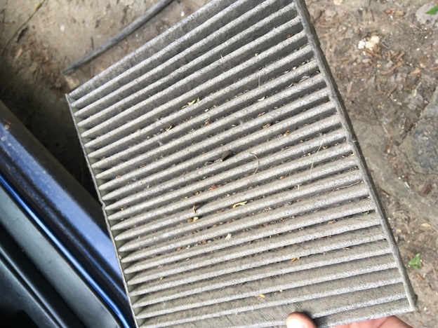 Фильтр салонный на Corolla 120