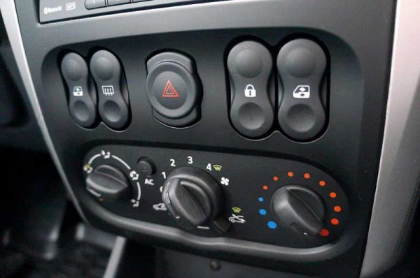 Седан Nissan Almera G15 - франко-японский автомобиль российской сборки