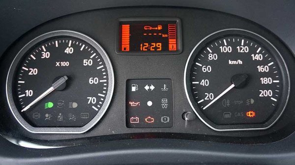 Седан Nissan Almera G15 - франко-японский автомобиль российской сборки
