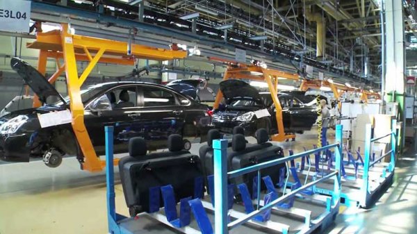 Седан Nissan Almera G15 - франко-японский автомобиль российской сборки