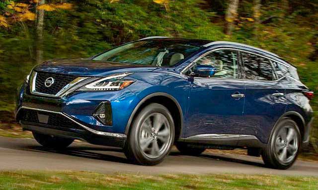Современный космический корабль Nissan Murano в футуристическом дизайне