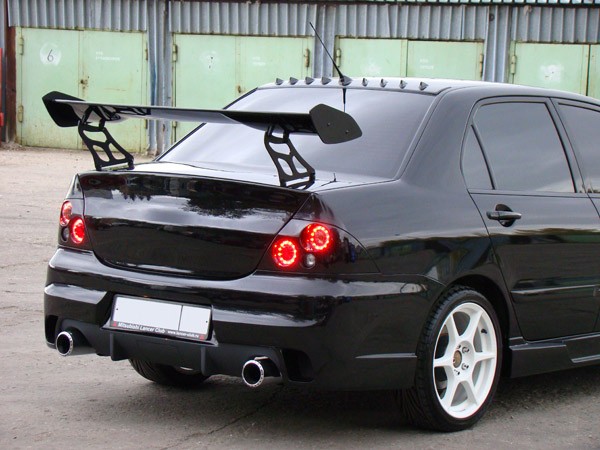 Спойлер Mitsubishi Lancer 9