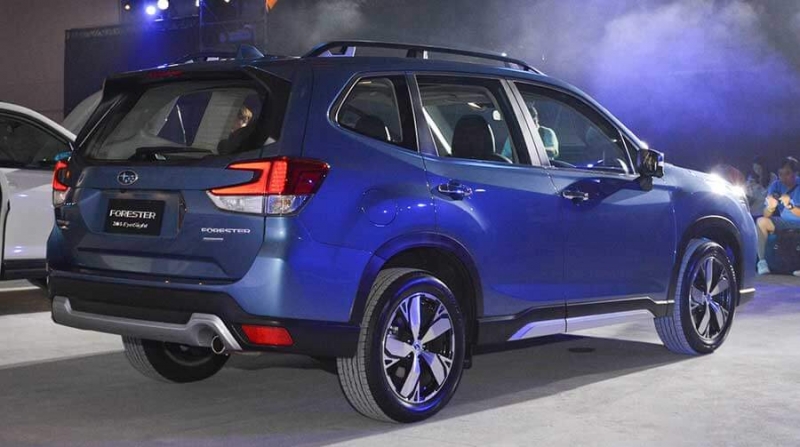 Сравнение Honda CR-V и Subaru Forester: что выбрать?
