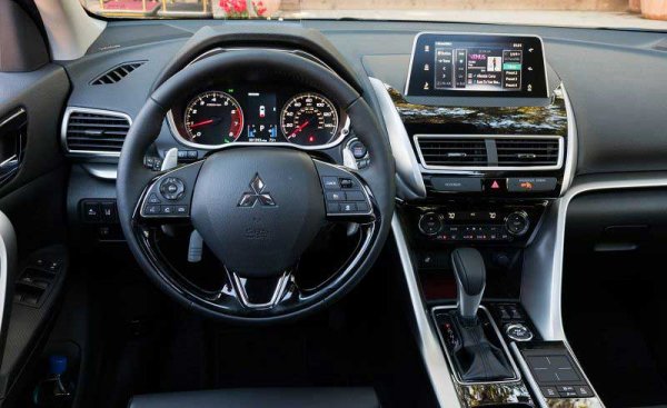 Стала известна цена Mitsubishi Eclipse Cross