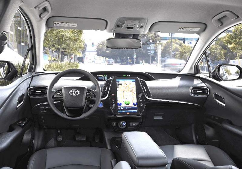 Стоит ли новая Toyota Prius своих денег?