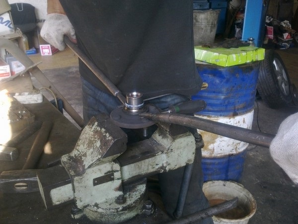 Ступица и ступичный подшипник Toyota Corolla 120