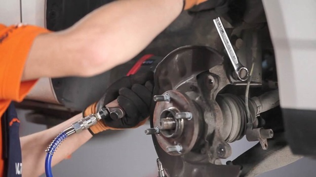 Ступица и ступичный подшипник Toyota Corolla 120