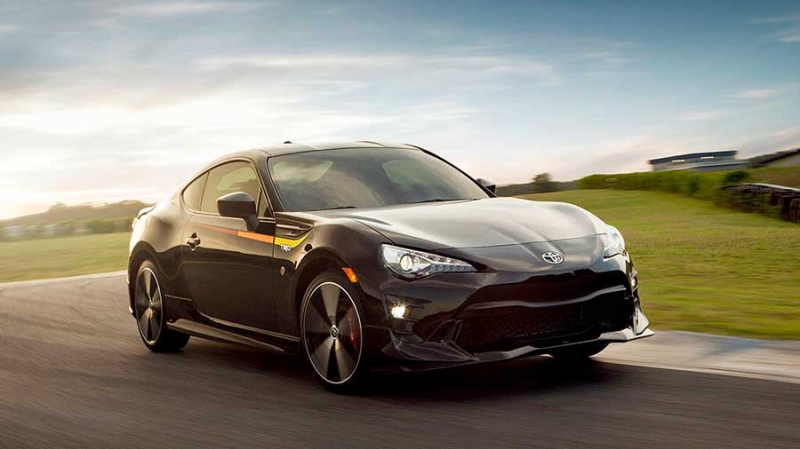 ТОП-15 лучших спортивных автомобилей стоимостью менее 30 000 долларов