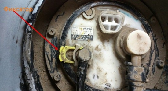 Топливный фильтр Toyota Corolla 120