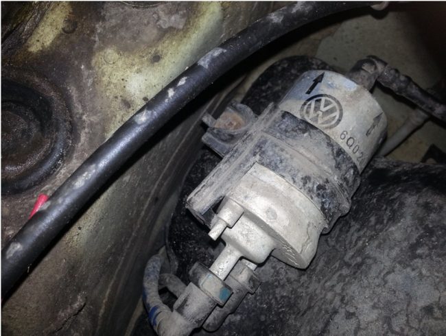 Топливный фильтр Volkswagen Polo