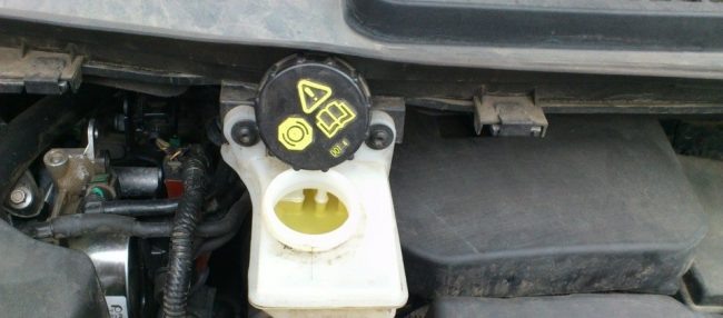 Тормозные колодки Ford Kuga 2