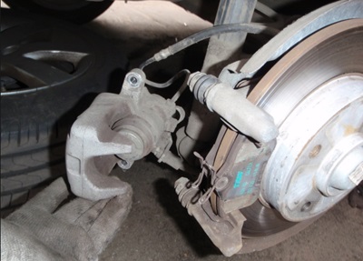 Тормозные колодки на Ford Explorer 5